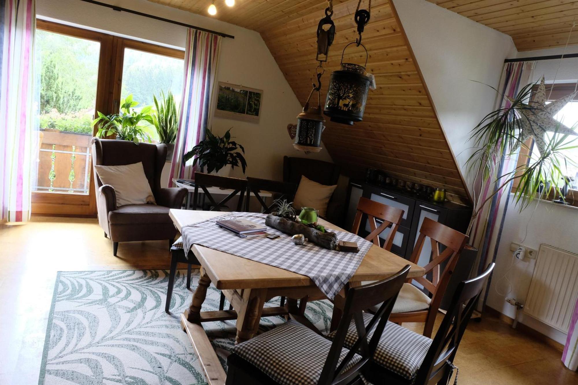 Schwarzwild - Und Ferienzimmer Baiersbronn